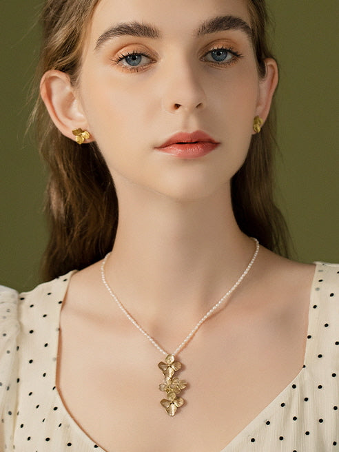 Elegant Women Necklace