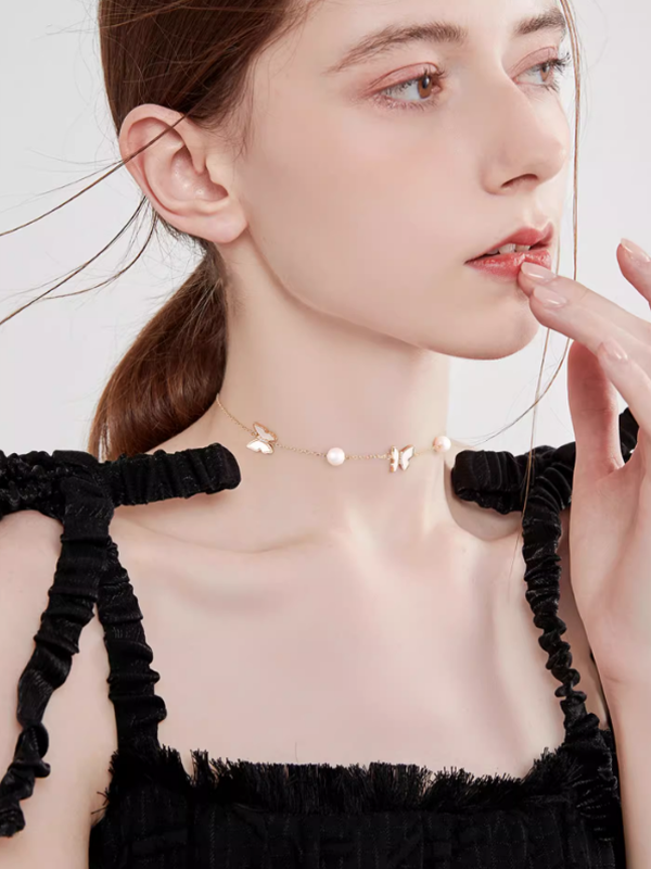 Forest Butterfly Pearl Neckless