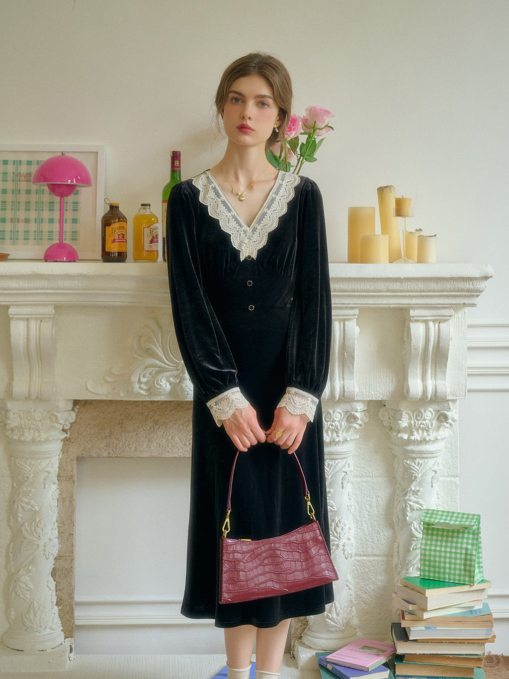 Elegant V-Neck Contrasting Lace Velvet Dress