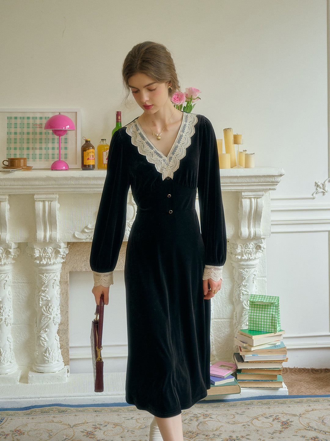 Elegant V-Neck Contrasting Lace Velvet Dress